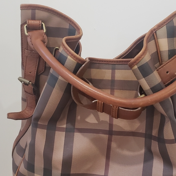 Burberry Bag - Picture 12 of 15